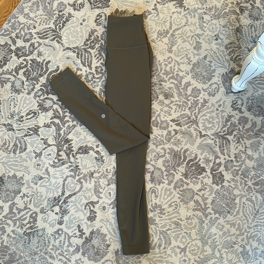 Lululemon leggings wunder train size 2